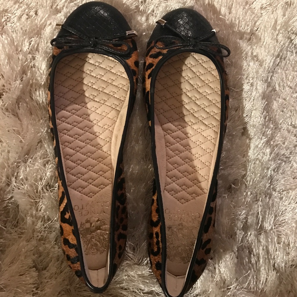 Vince Camuto Leopard Flats
